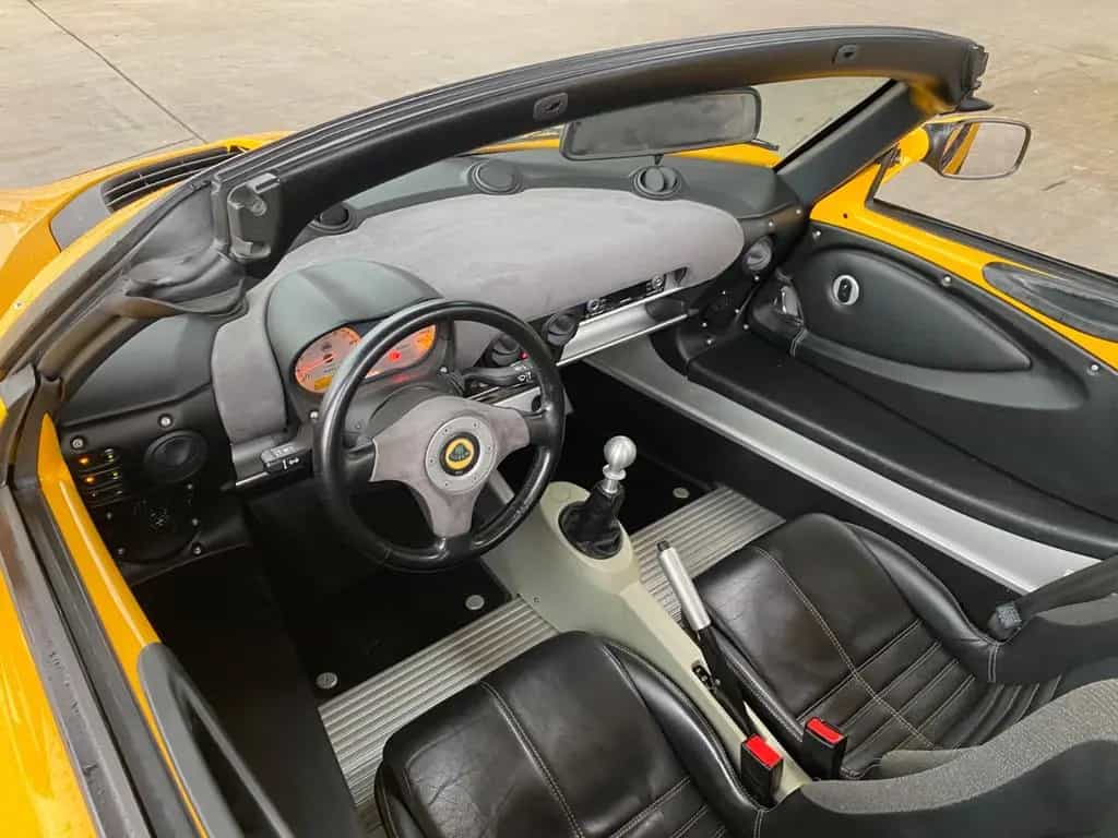 Lotus Elise 111 R /nur 13.840 KM / 20 Jahre in 2. Hand 06/2004-photo-12