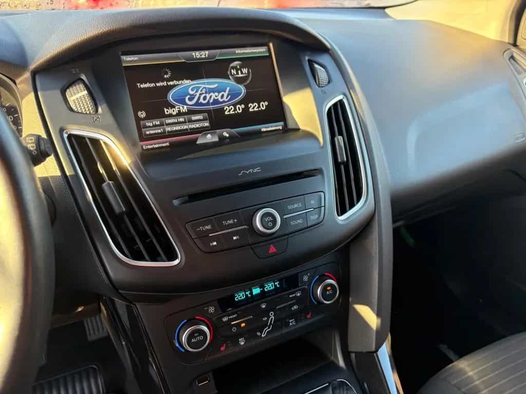 Ford Focus 1,0 EcoBoost Titanium+Zahnriemen neu 09/2015-photo-13