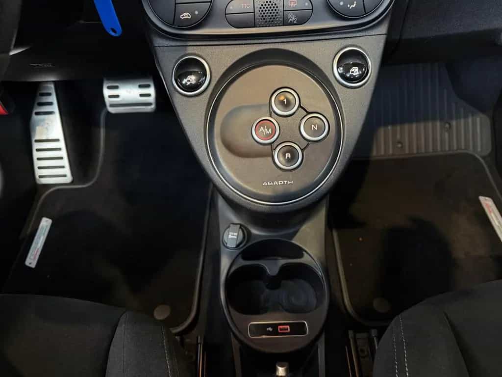 Abarth 595C Competizione CARPLAY BEATS XENON 06/2019-photo-11