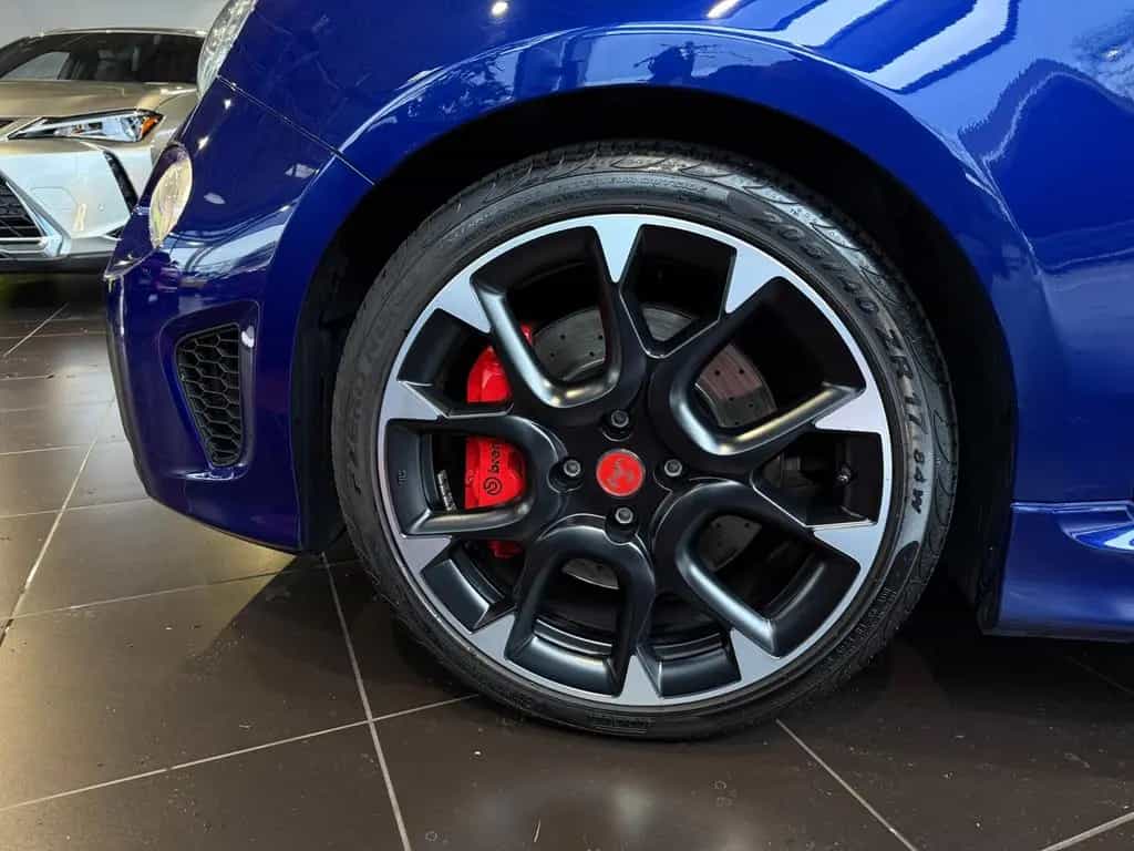 Abarth 595C Competizione CARPLAY BEATS XENON 06/2019-photo-17