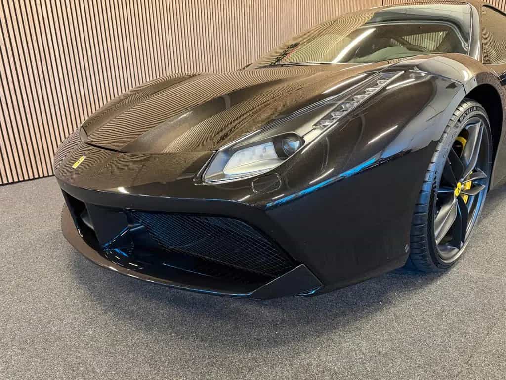 Ferrari 488 GTB Carbon Sitze Golddrake, Garantie bis 03/2028 03/2019-photo-1