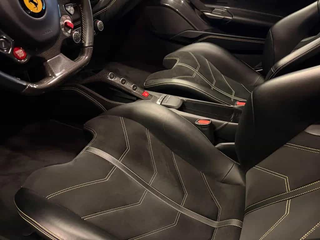Ferrari 488 GTB Carbon Sitze Golddrake, Garantie bis 03/2028 03/2019-photo-16