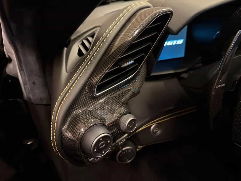 Ferrari 488 GTB Carbon Sitze Golddrake, Garantie bis 03/2028 03/2019-photo-17
