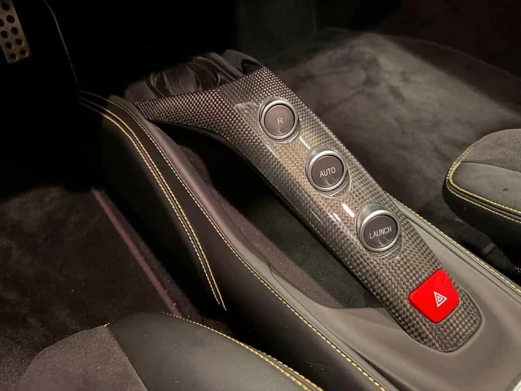 Ferrari 488 GTB Carbon Sitze Golddrake, Garantie bis 03/2028 03/2019-photo-19