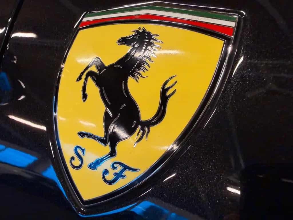 Ferrari 488 GTB Carbon Sitze Golddrake, Garantie bis 03/2028 03/2019-photo-25