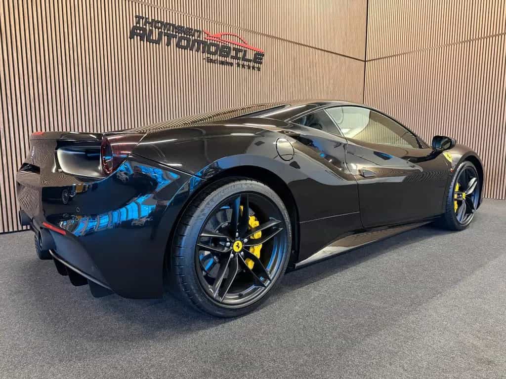 Ferrari 488 GTB Carbon Sitze Golddrake, Garantie bis 03/2028 03/2019-photo-7
