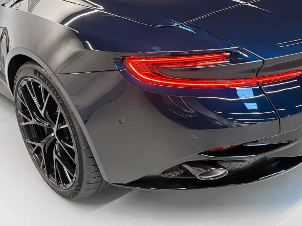 Aston Martin DB12 Volante | NEW 2026 MODELYEAR null-photo-15