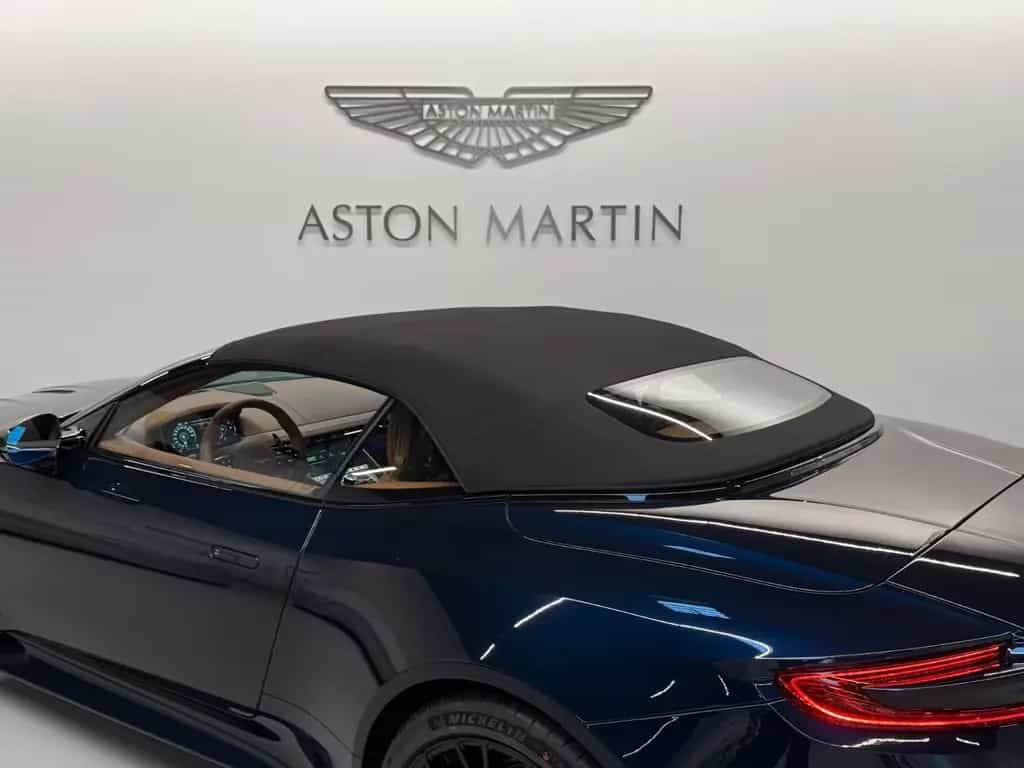 Aston Martin DB12 Volante | NEW 2026 MODELYEAR null-photo-16