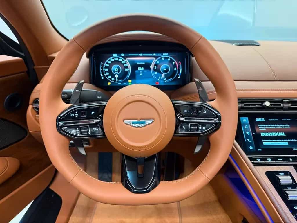 Aston Martin DB12 Volante | NEW 2026 MODELYEAR null-photo-19