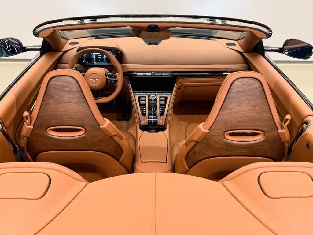 Aston Martin DB12 Volante | NEW 2026 MODELYEAR null-photo-26