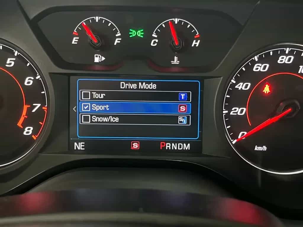 Chevrolet Camaro 3,6l V6 ZL1 1LE Optik/ AUT./ SZH/ AppleCa 03/2024-photo-16