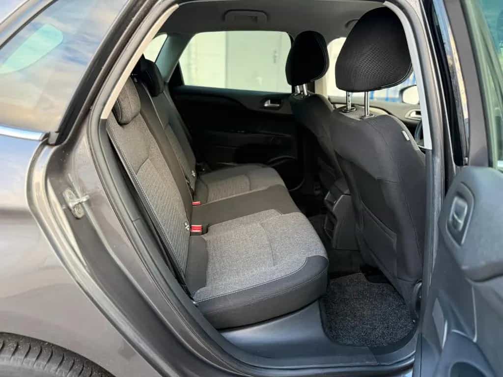 Citroën C4 PURETECH Selection 130 *START & STOP*PDC*KLIM 12/2016-photo-24