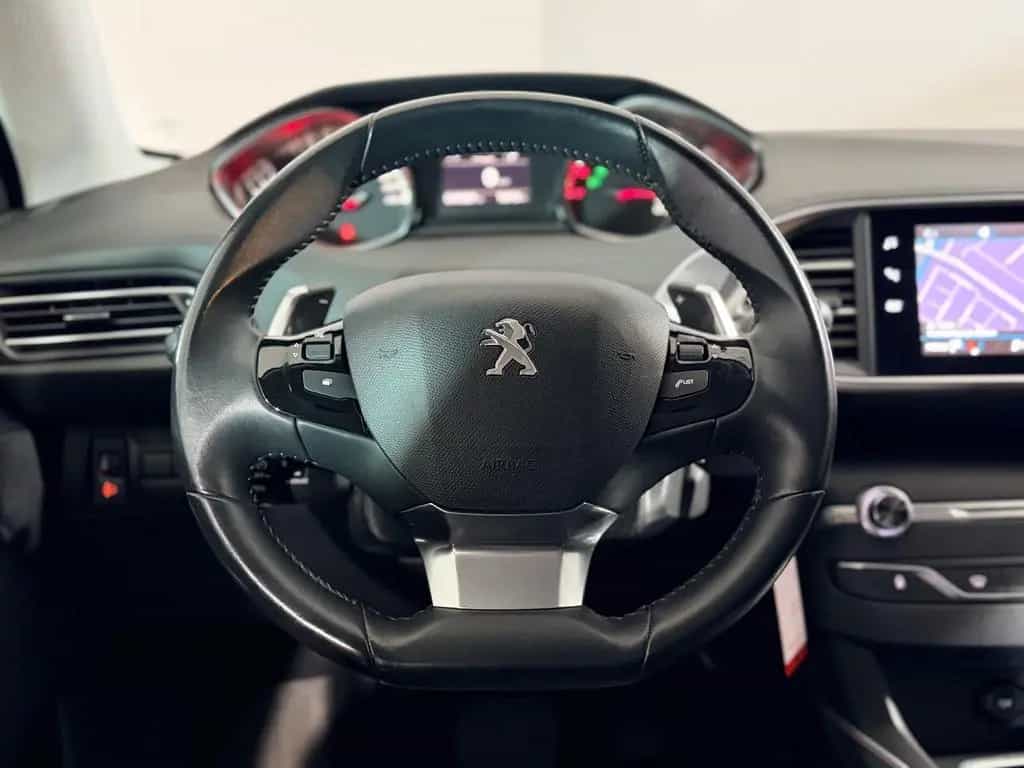 Peugeot 308 Active Pack Automatik Navi Einparkhilfe 10/2021-photo-11