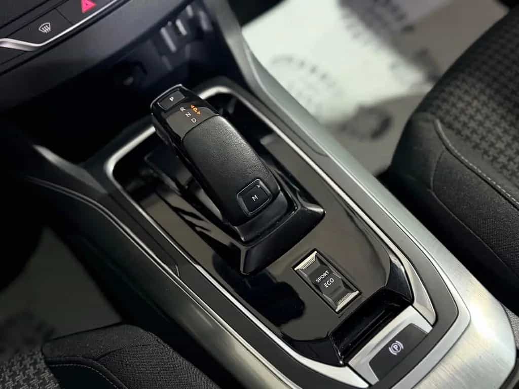 Peugeot 308 Active Pack Automatik Navi Einparkhilfe 10/2021-photo-15