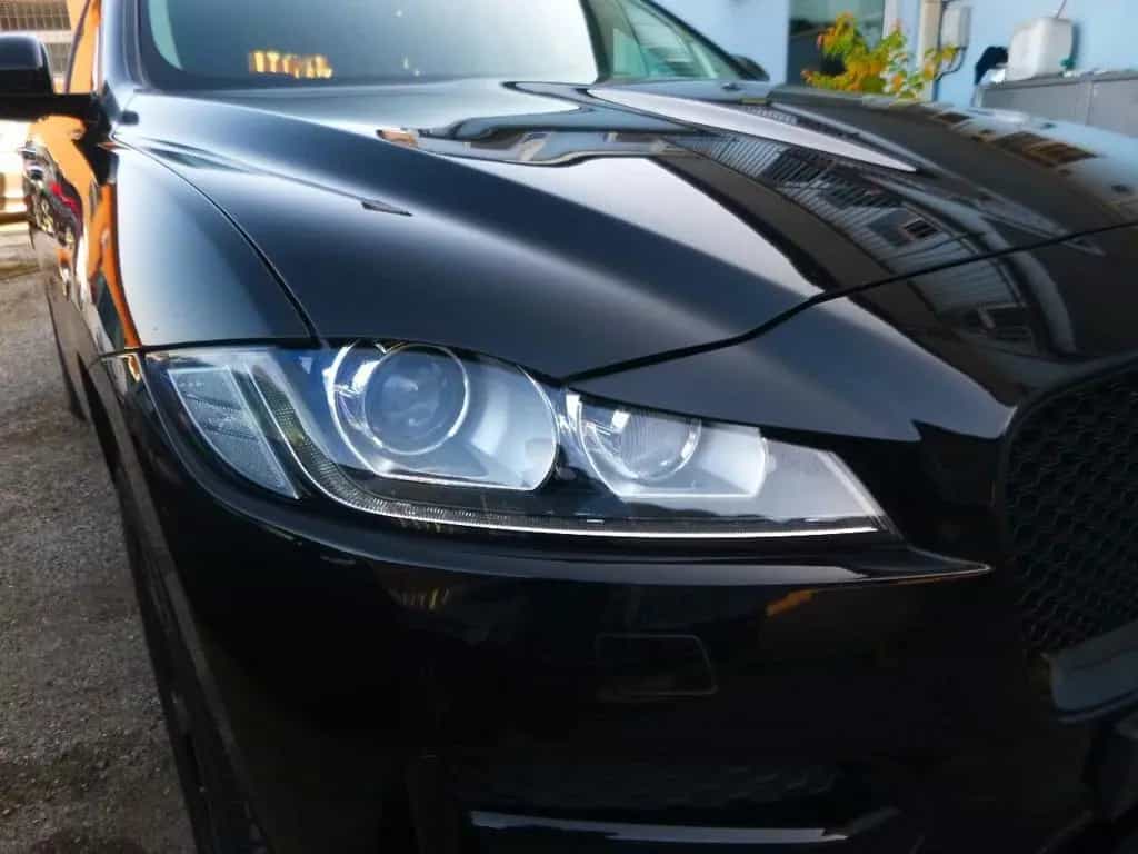 Jaguar F-Pace 2.0 D 180 CV AWD R-Sport 04/2017-photo-2