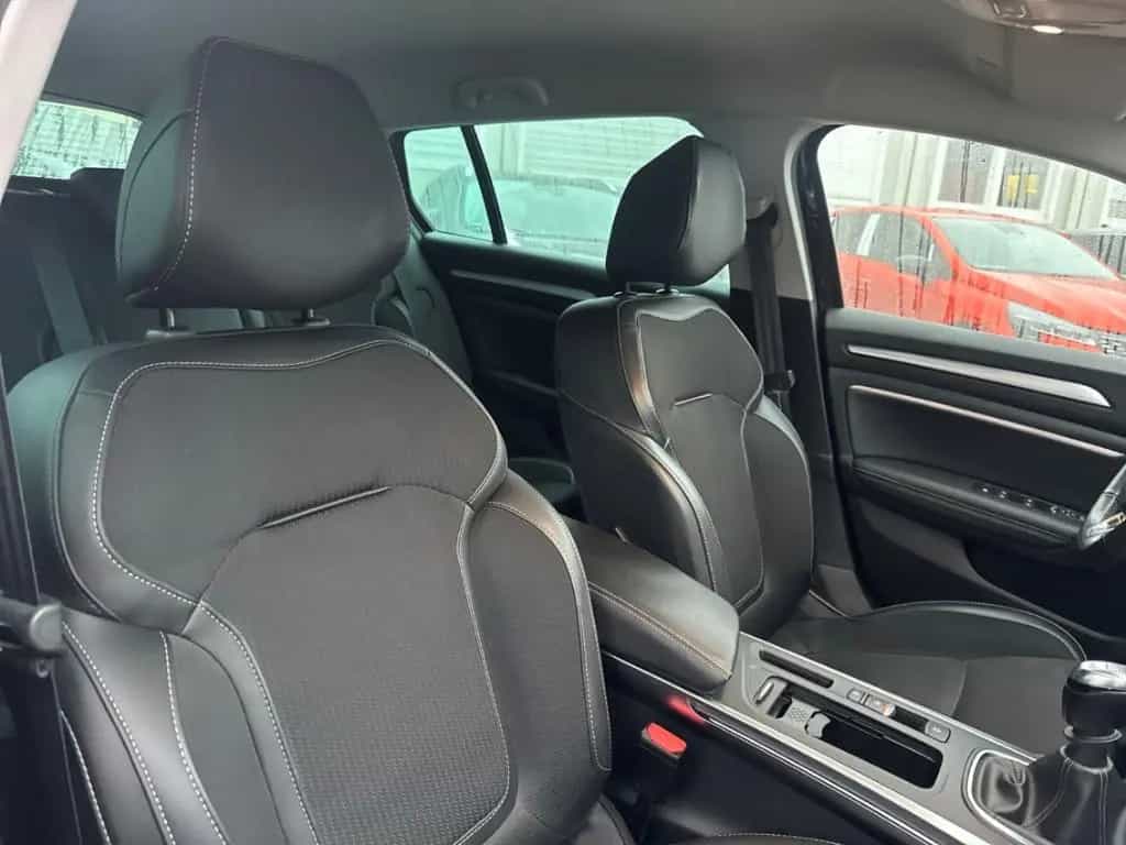 Renault Megane Intens TCe 140+NAVI+PDC+SHZ+EASY-PARK+ 07/2022-photo-14
