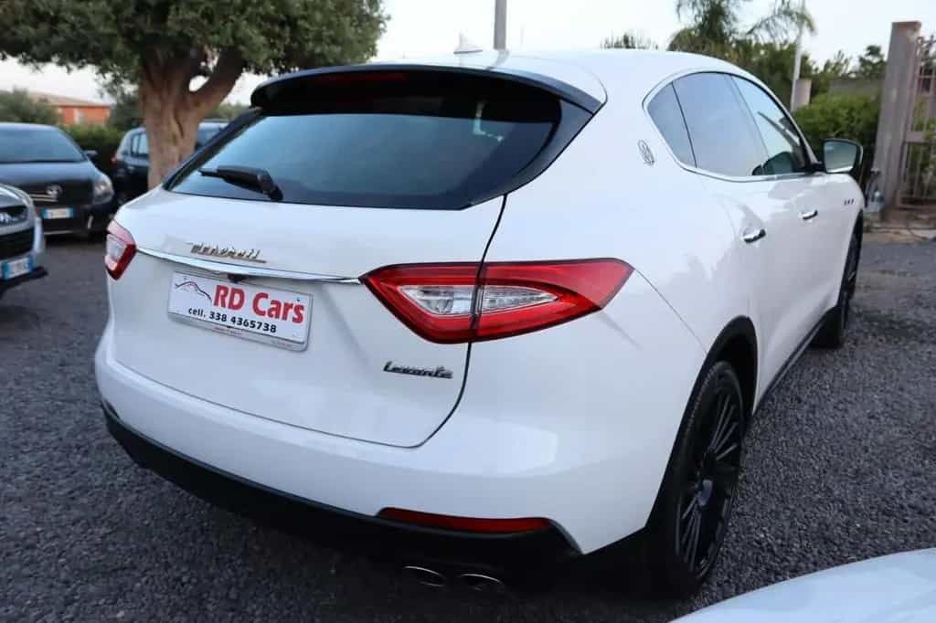 Maserati Levante V6 Diesel 275 CV AWD TETTUCCIO 01/2017-photo-6