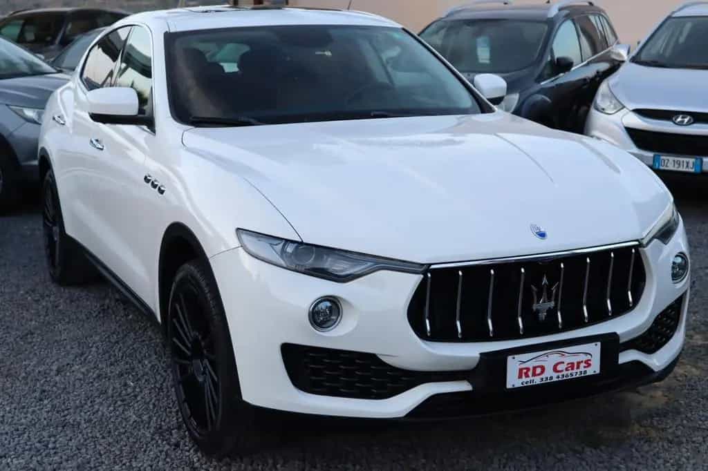 Maserati Levante V6 Diesel 275 CV AWD TETTUCCIO 01/2017-photo-9
