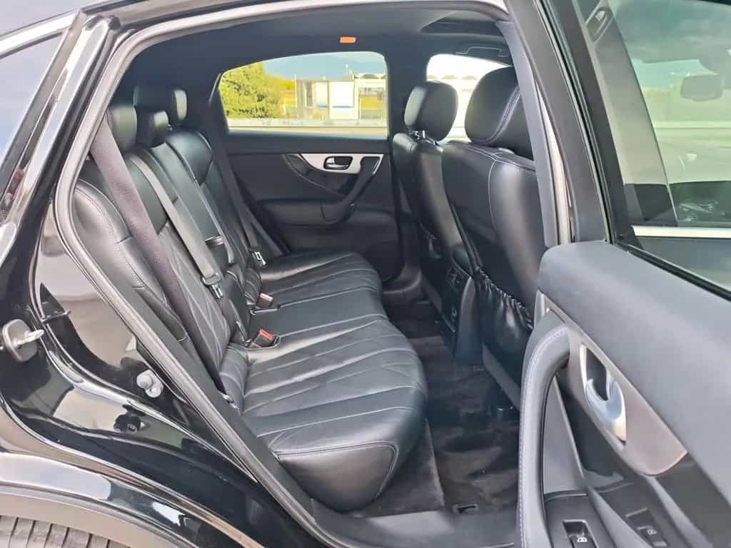 Infiniti QX70 3.0 diesel V6 AT S 03/2015-photo-11
