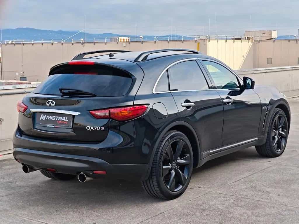 Infiniti QX70 3.0 diesel V6 AT S 03/2015-photo-3