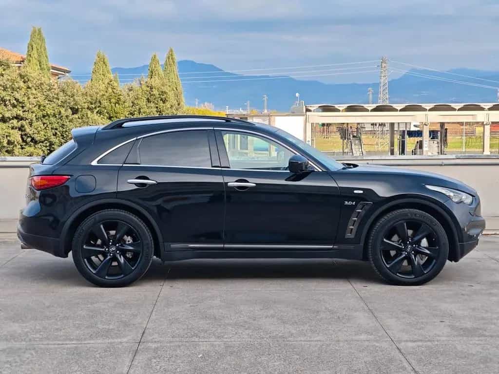 Infiniti QX70 3.0 diesel V6 AT S 03/2015-photo-4