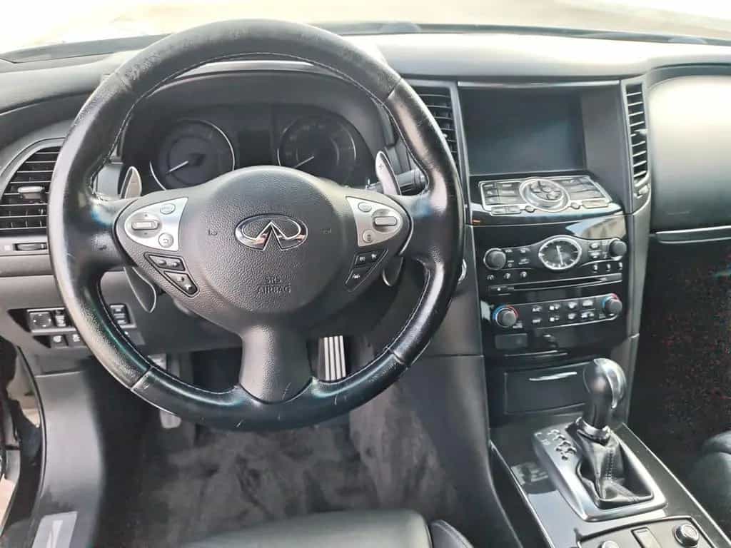 Infiniti QX70 3.0 diesel V6 AT S 03/2015-photo-8