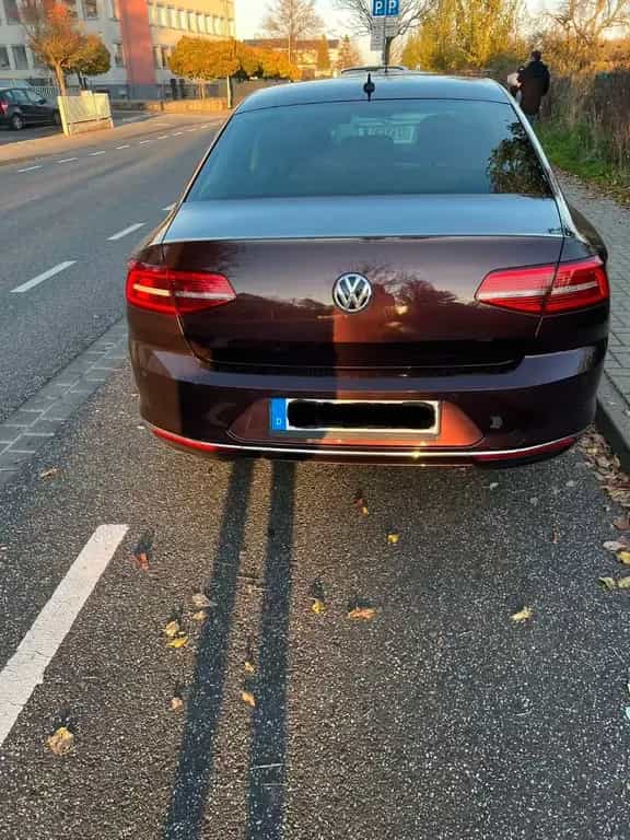 Volkswagen Passat 1.4 TSI ACT DSG Highline R-Line 01/2018-photo-1
