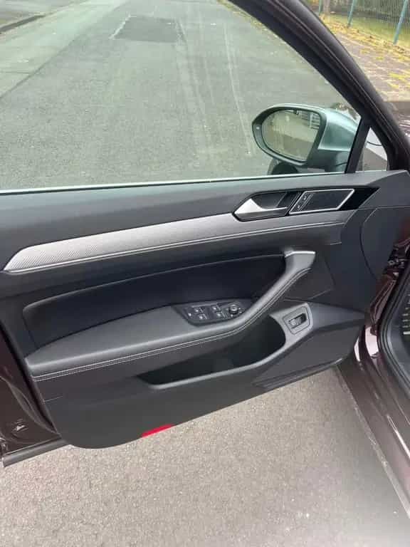 Volkswagen Passat 1.4 TSI ACT DSG Highline R-Line 01/2018-photo-3
