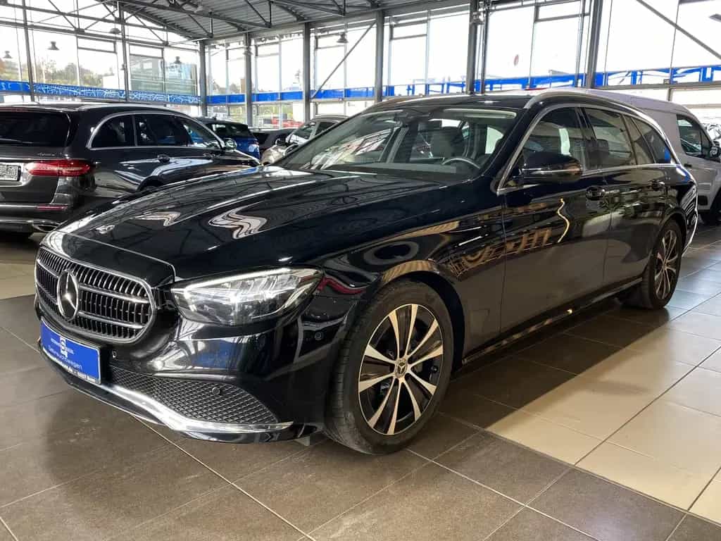 Mercedes-Benz E 300 *ACC*LED*Navi*R.Cam*SHZ*CarPlay 05/2021-photo-0