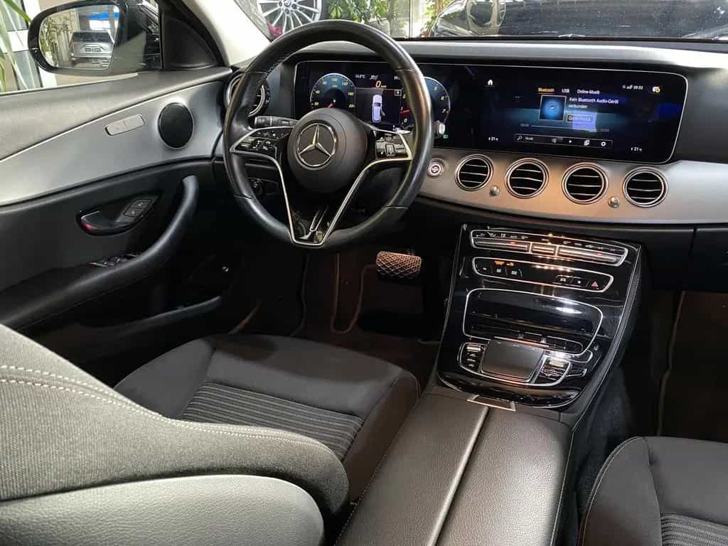 Mercedes-Benz E 300 *ACC*LED*Navi*R.Cam*SHZ*CarPlay 05/2021-photo-12