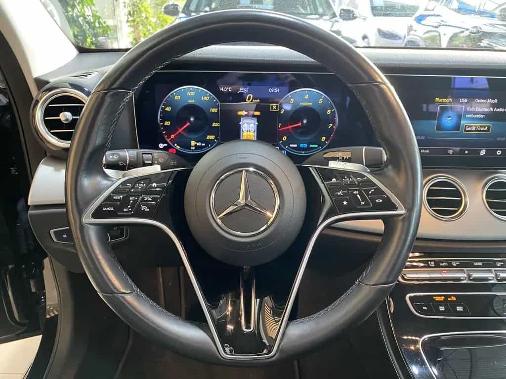 Mercedes-Benz E 300 *ACC*LED*Navi*R.Cam*SHZ*CarPlay 05/2021-photo-13
