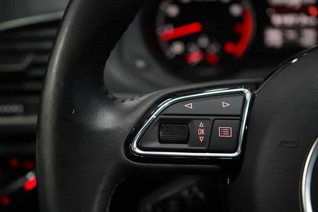 Audi Q3 2.0 TFSI quattro S line*Pano*Keyless*Bose* 12/2012-photo-17
