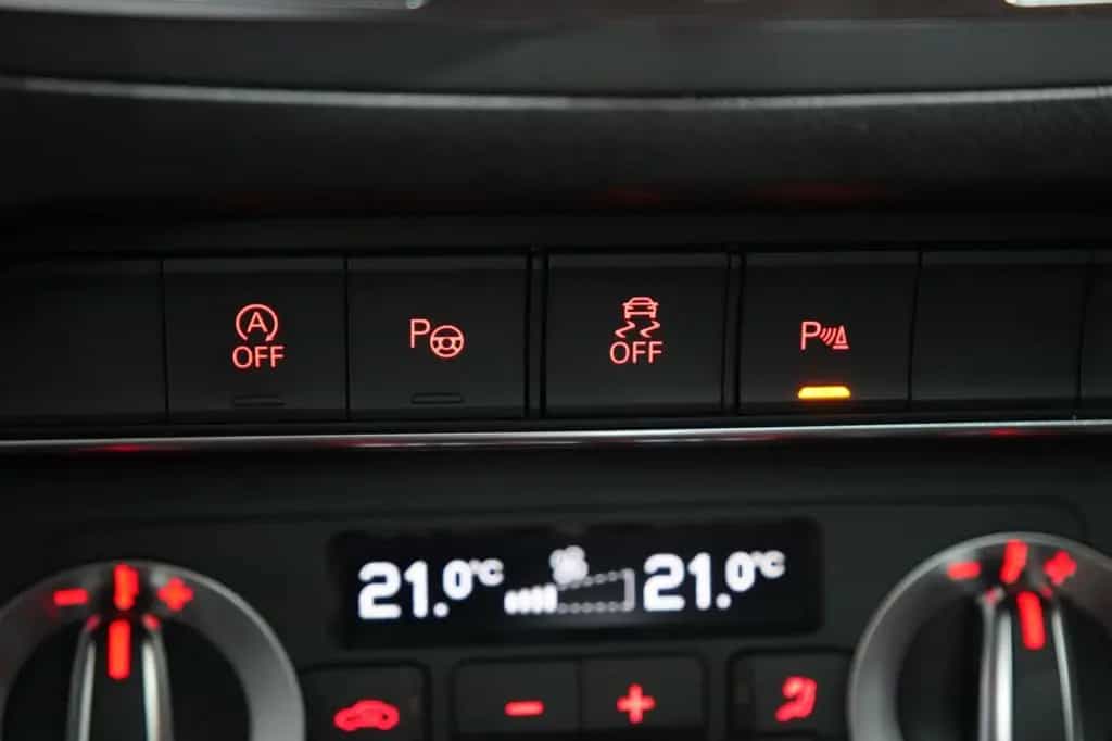 Audi Q3 2.0 TFSI quattro S line*Pano*Keyless*Bose* 12/2012-photo-34