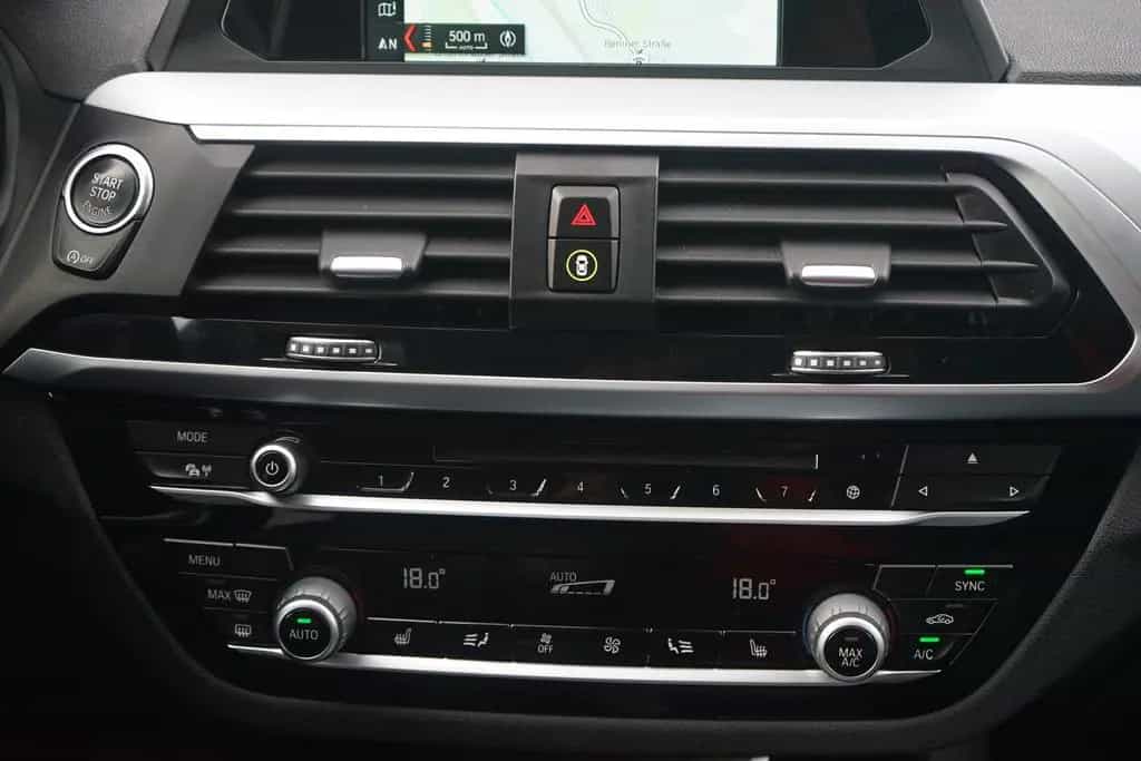 BMW X3 xDrive 30d LED Navi AHK Tempomat Sitzheizung 01/2020-photo-12