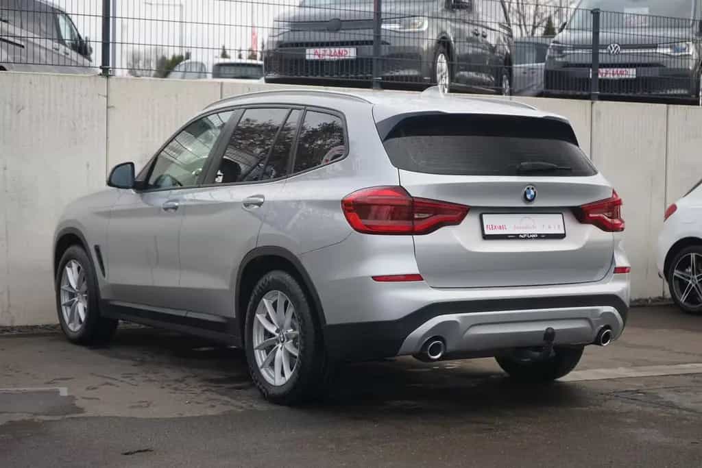 BMW X3 xDrive 30d LED Navi AHK Tempomat Sitzheizung 01/2020-photo-2