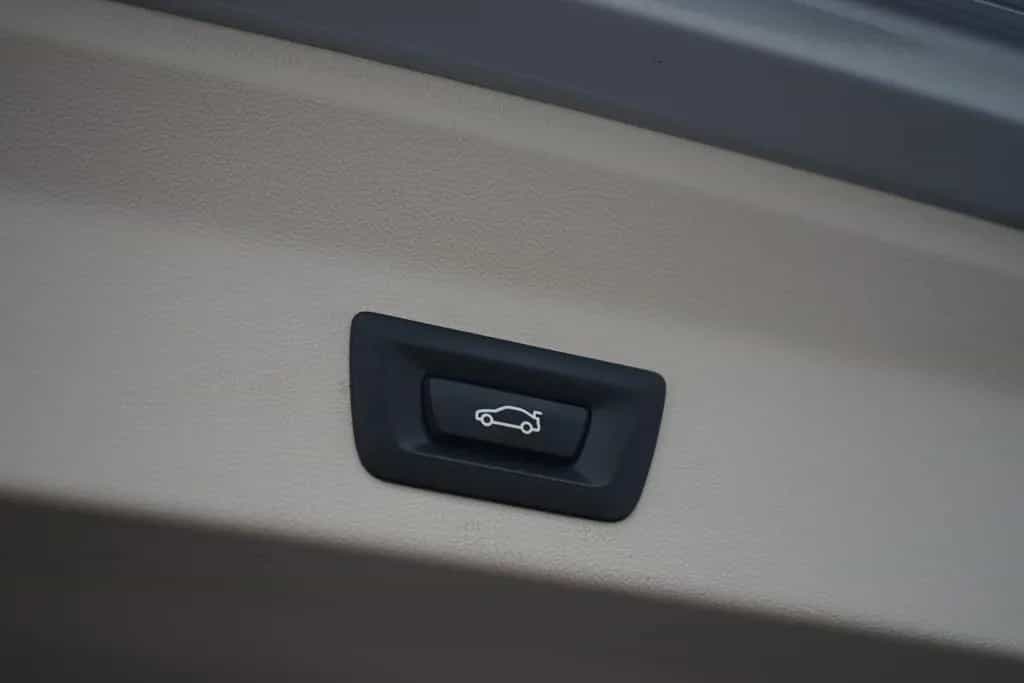 BMW X3 xDrive 30d LED Navi AHK Tempomat Sitzheizung 01/2020-photo-25