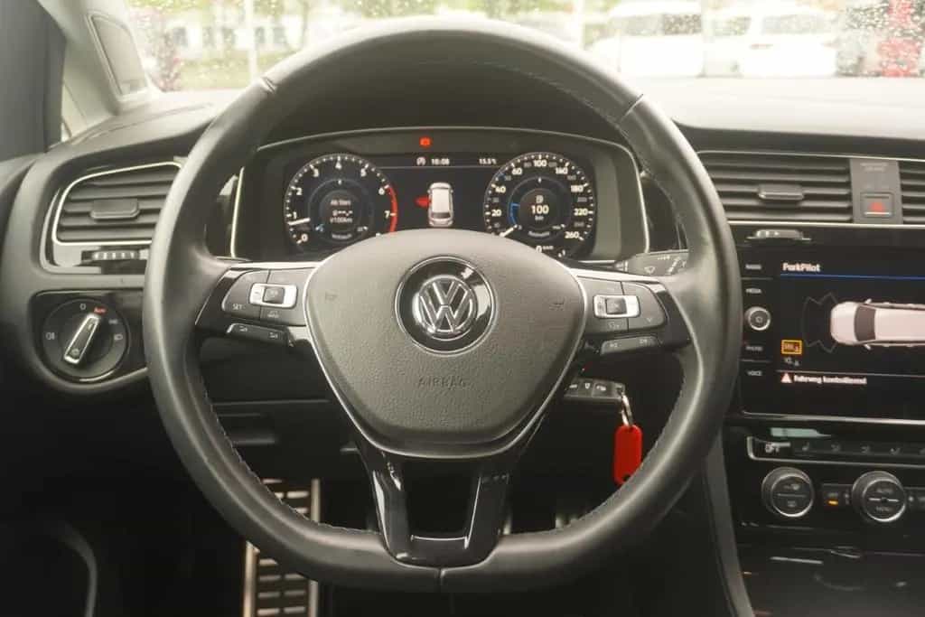 Volkswagen Golf VII Variant 1.5 TSI VC LED ACC AHK Dynaudio 10/2017-photo-13