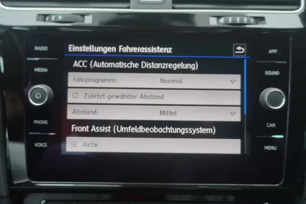 Volkswagen Golf VII Variant 1.5 TSI VC LED ACC AHK Dynaudio 10/2017-photo-24