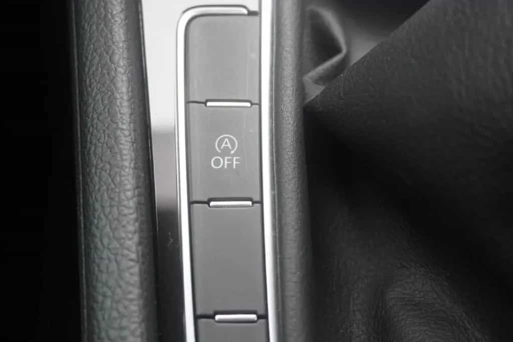 Volkswagen Golf VII Variant 1.5 TSI VC LED ACC AHK Dynaudio 10/2017-photo-31