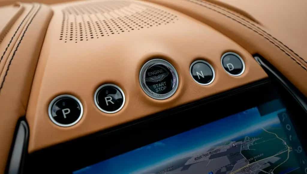 Aston Martin DBX 4.0 V8 12/2021-photo-23