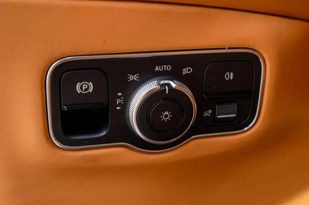 Aston Martin DBX 4.0 V8 12/2021-photo-30