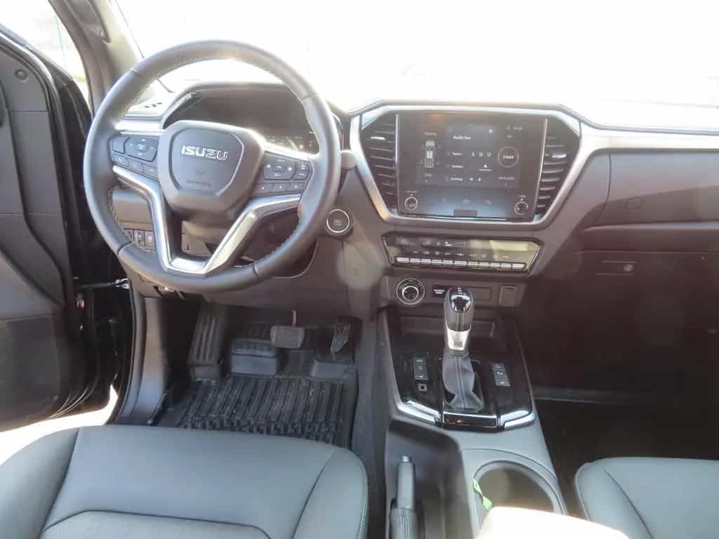 Isuzu D-Max DoKa Face-Lift,AHK geflanscht,Lader.-Wanne 10/2025-photo-10