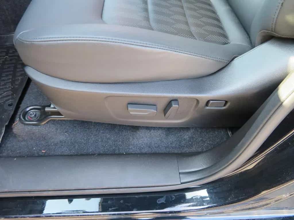Isuzu D-Max DoKa Face-Lift,AHK geflanscht,Lader.-Wanne 10/2025-photo-16