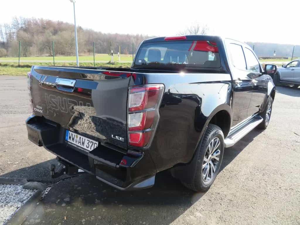 Isuzu D-Max DoKa Face-Lift,AHK geflanscht,Lader.-Wanne 10/2025-photo-2