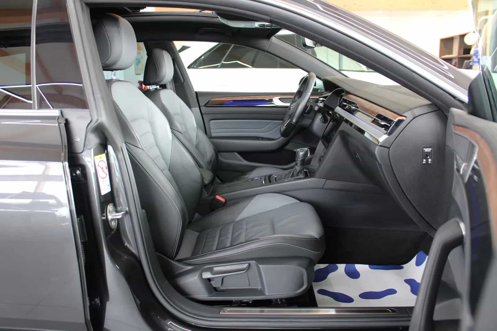 Volkswagen Arteon 02/2022-photo-10