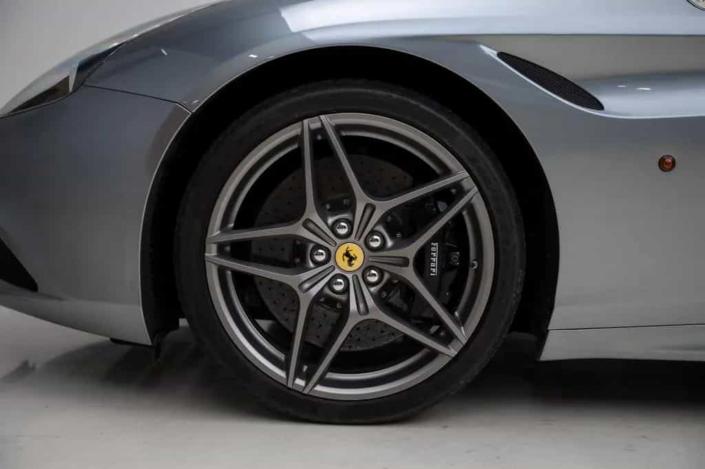Ferrari California 3.9 V8 T 4-Sitzer - Handling Speciale 03/2017-photo-6