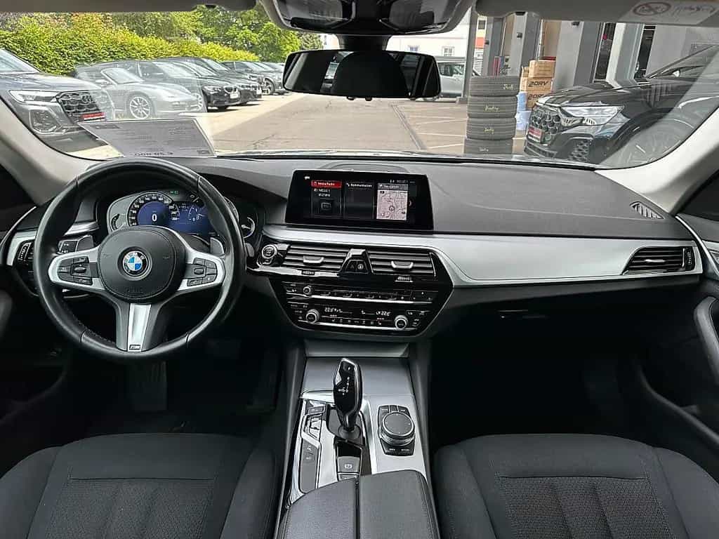 BMW 540 d xDrive Touring Aut. 12/2018-photo-17