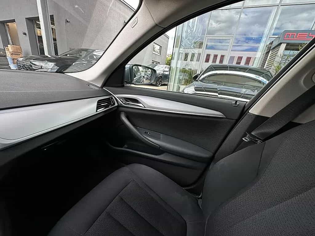 BMW 540 d xDrive Touring Aut. 12/2018-photo-32