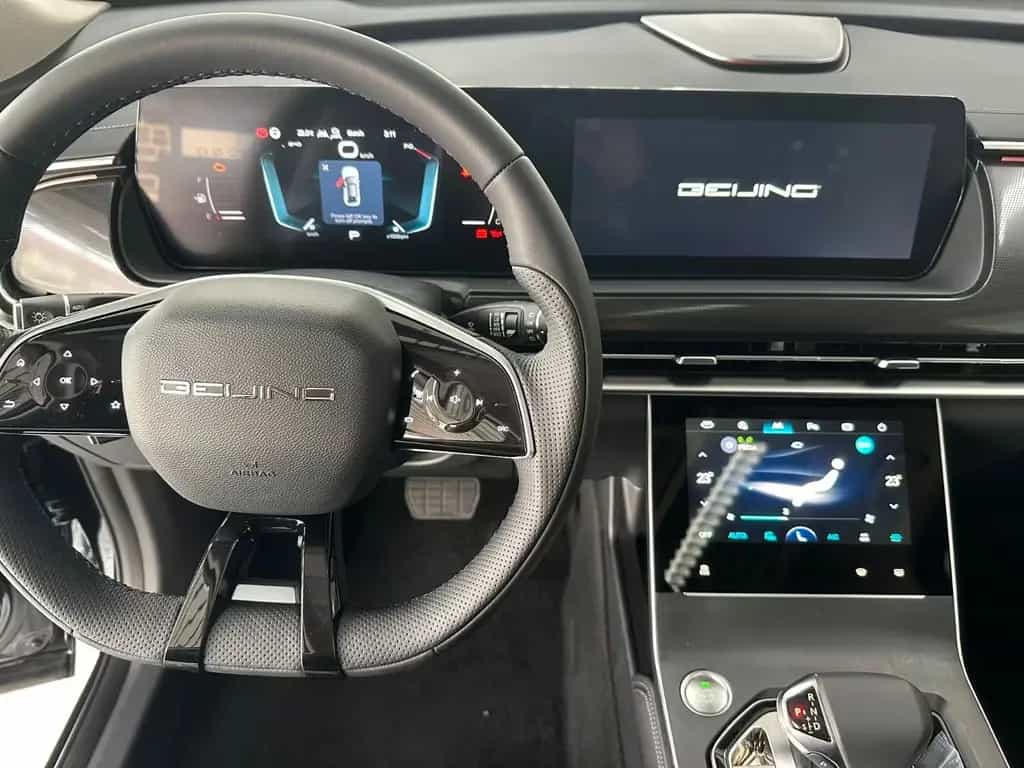 BAIC 1.5 T Automatik Pano 360° Keyless CarPlay null-photo-8