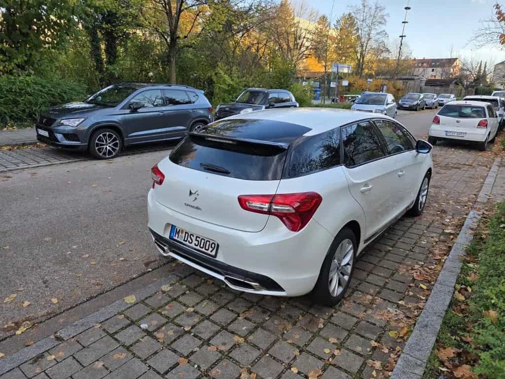 DS Automobiles DS5 THP 155 Chic Autom. 02/2013-photo-3